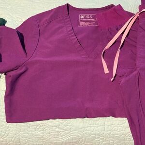 Figs - Women’s Small Scrub Set
